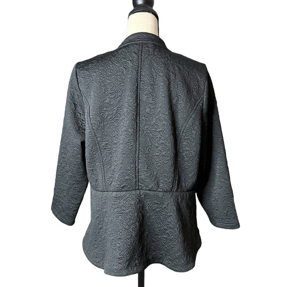 Isaac Mizrahi Zip-up Jacket in Black Quilted Design w/Peplum Detail Size Large - Picture 3 of 6